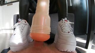 Shoejob in Fila Disruptor Wedge