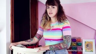 Molly Darling - Mommy Finds Your Porn